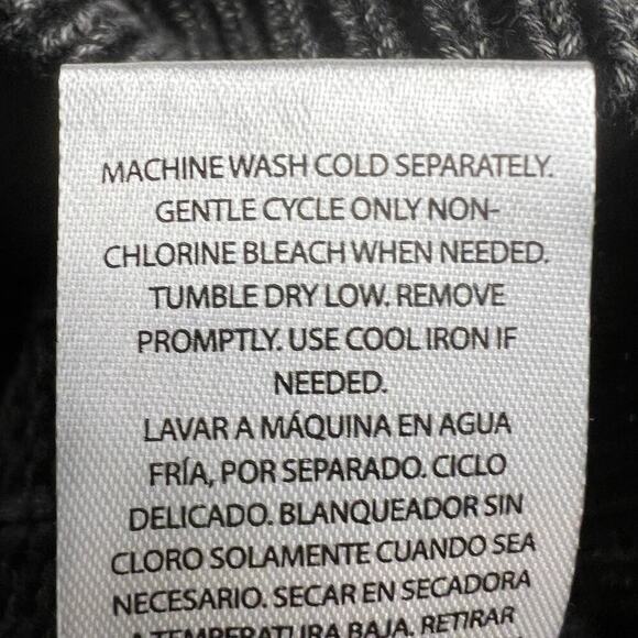 Madden NYC Washed Black Cropped Cable Knit V-Neck Long Sleeved Sweater Size M - Picture 8 of 9